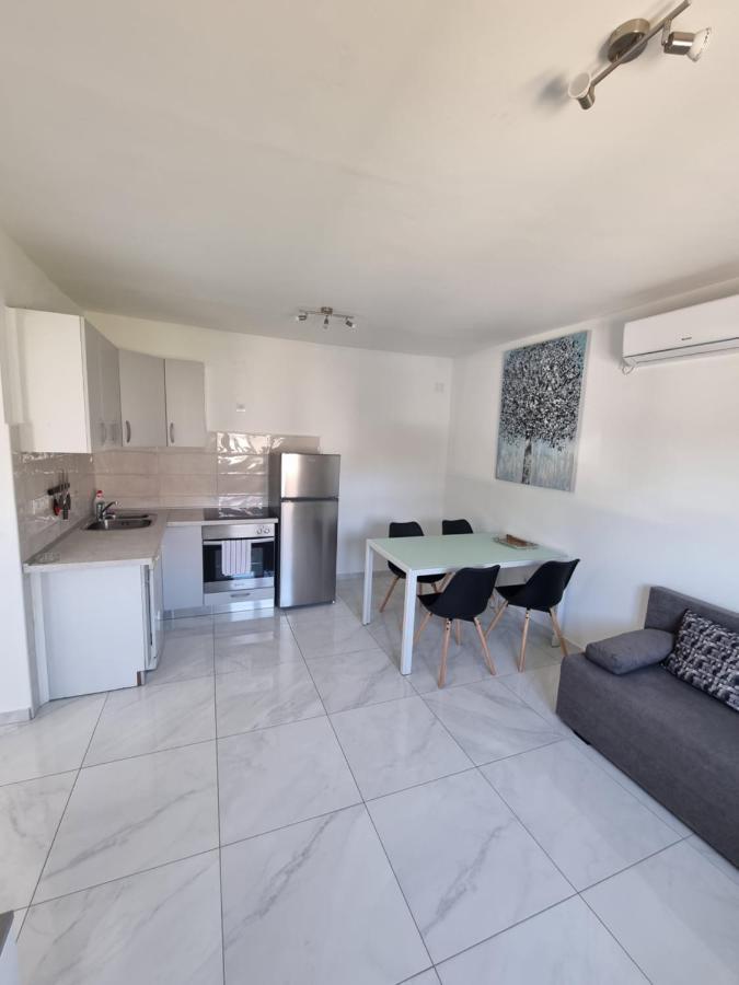Appartement Ivaana à Banjol Extérieur photo