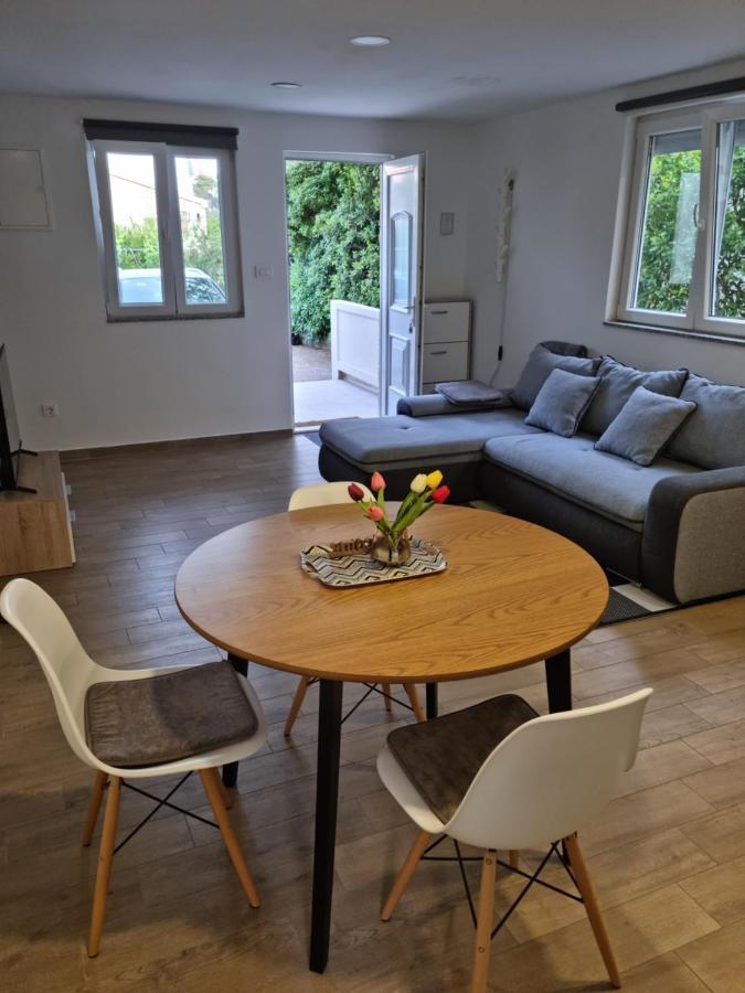 Appartement Ivaana à Banjol Extérieur photo